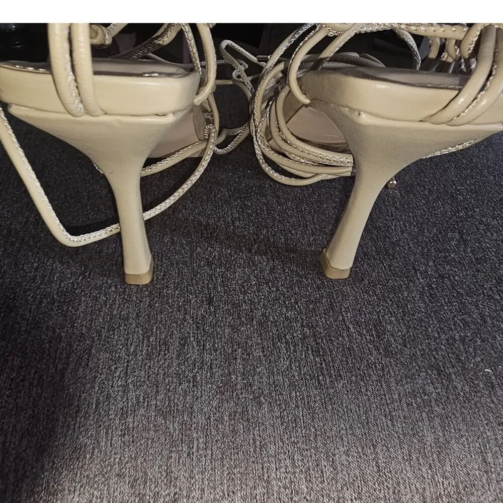 Womens Bone Beige Strappy Sandal Size 8M Tried on - Not Worn - Picture 4 of 5